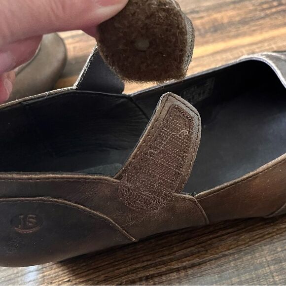 Josef Seibel Leather Bronze Metallic Mary Jane Shoe with 1.5" Heel Size 40/8.5 - Picture 12 of 15